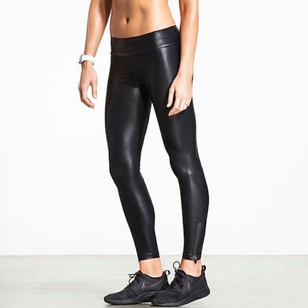 CARBON38 RADIUM ACTIVE FULL-LENGTH LEGGINGS - ANKLE ZIP DETAIL -TAKARA SHINE - M